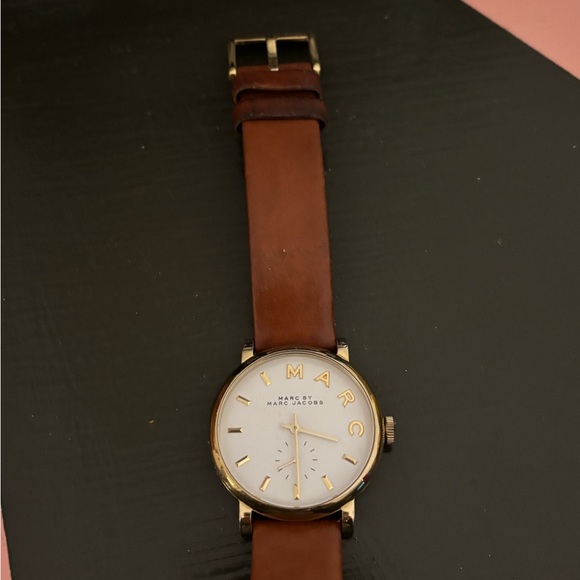 Marc By Marc Jacobs Gold Hardware w/  Brown Leather Strap - Picture 2 of 9